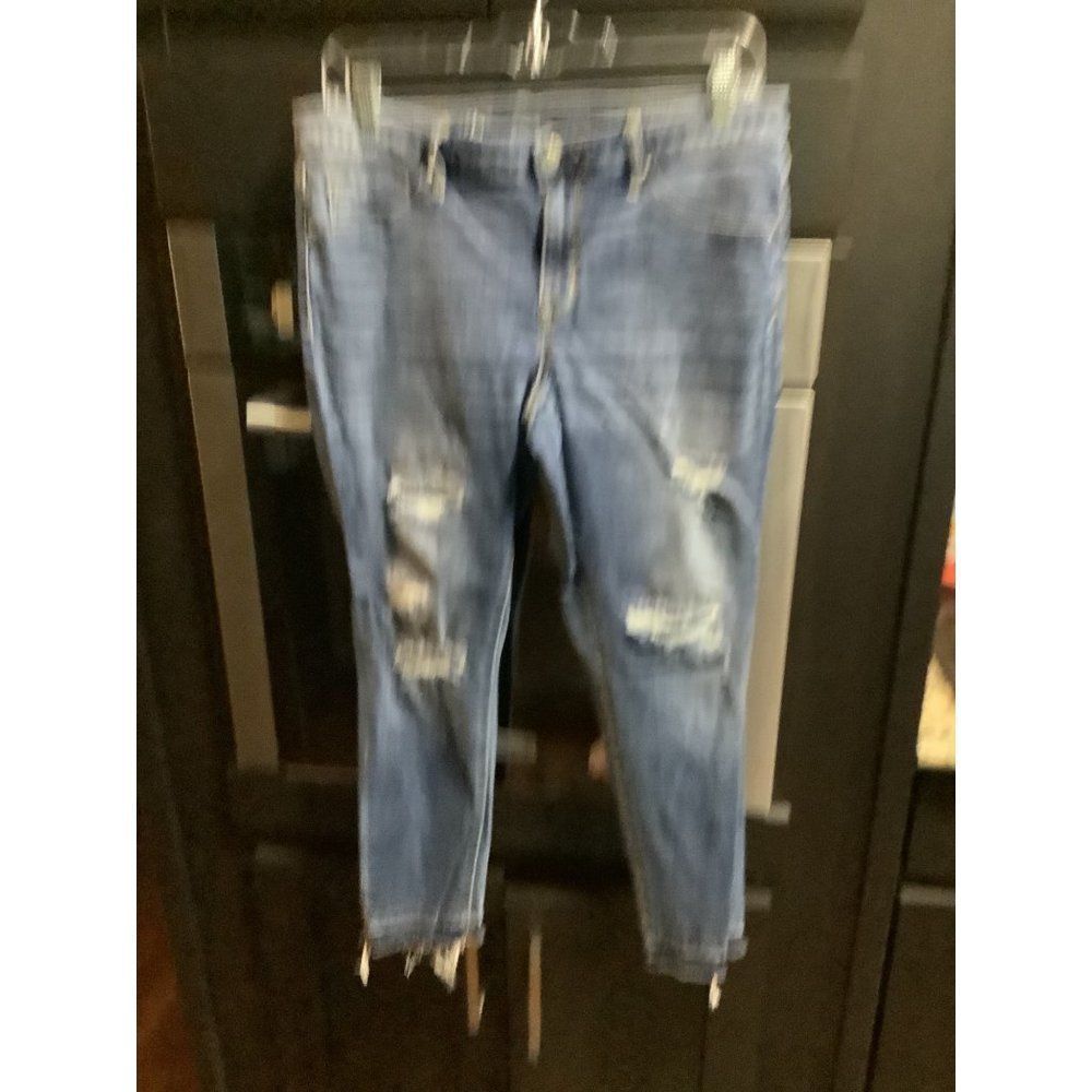 Mossimo Mid Rise Jegging Crop. Sz 12/31